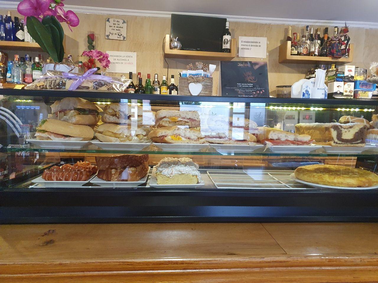 Restaurante Cafetería Doña Lambra